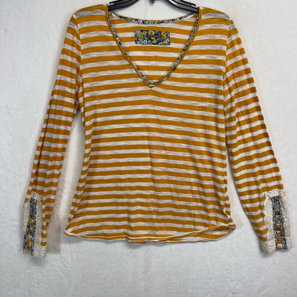 Vintage Anthropologie Women Small Long Sleeve Shirt Crochet Details, whimsical